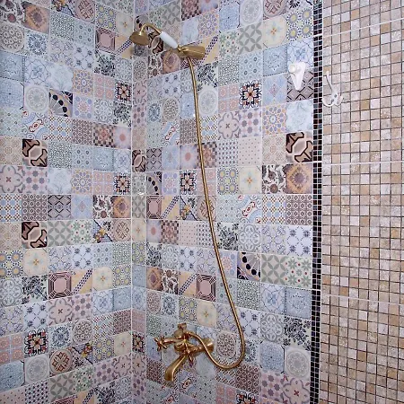 Old Town Apartment *